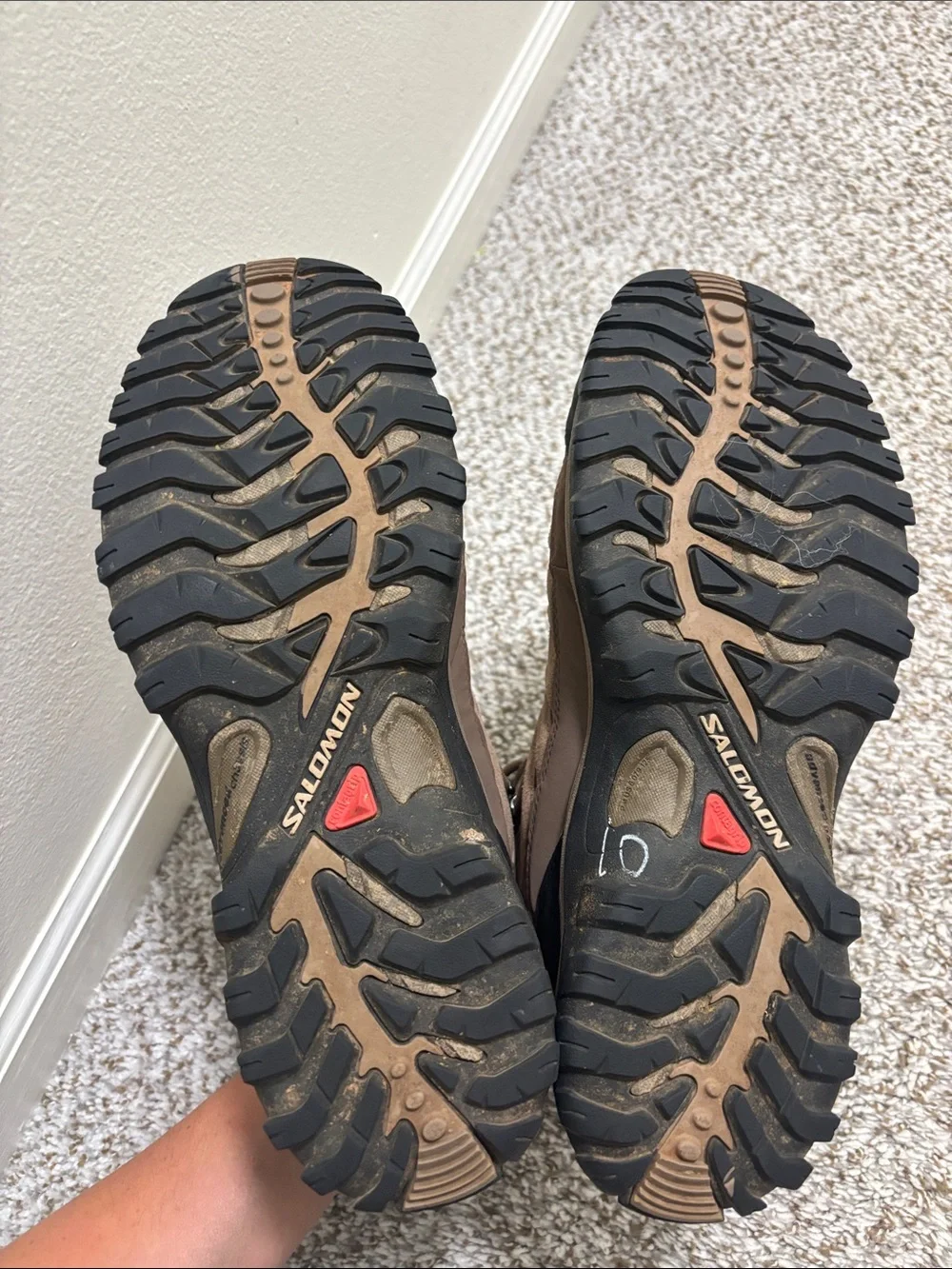 Salomon Gortex Hiking boots 9.5